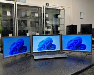 Portable Tri-Screen Monitor (Nieuw/Geseald)