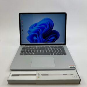 Microsoft Surface Laptop Studio | 14 Inch | Core i7-11370H | Nvidia RTX 3050 Ti | 32GB RAM | 1TB SSD | QWERTY UK