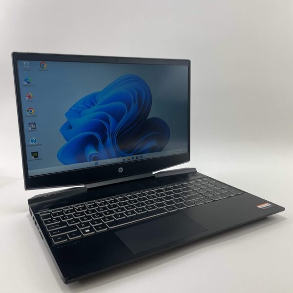 Vind de beste refurbished laptops in Leeuwarden bij TipTopLaptop.nl. Kwaliteit, betrouwbaarheid en scherpe prijzen, binnen handbereik.