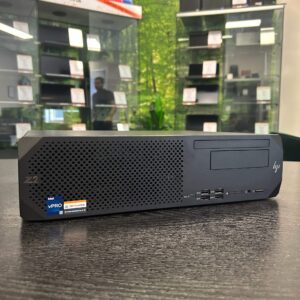 HP Z2 SFF G9 -  i7 -14700K - Nvidia T400 - 32GB - 1TB